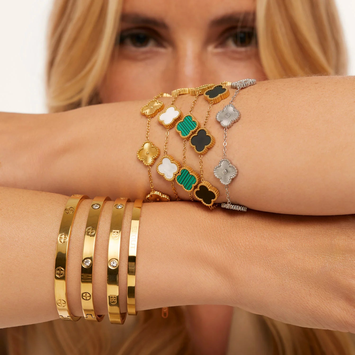 Brazalete Clásico – Baño de Oro 18K