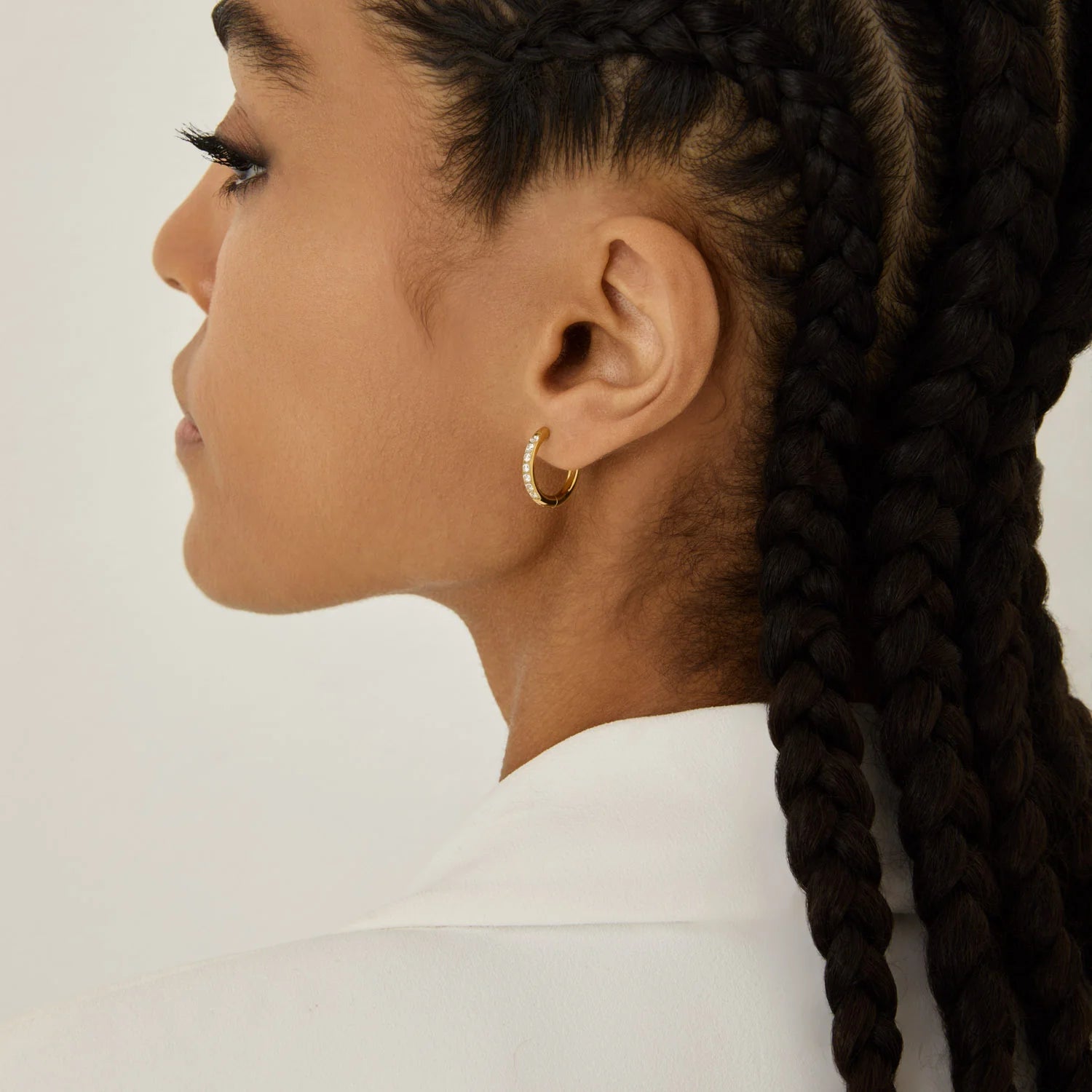 Aros Argolla Arielle con Zirconias - Baño de Oro 18K