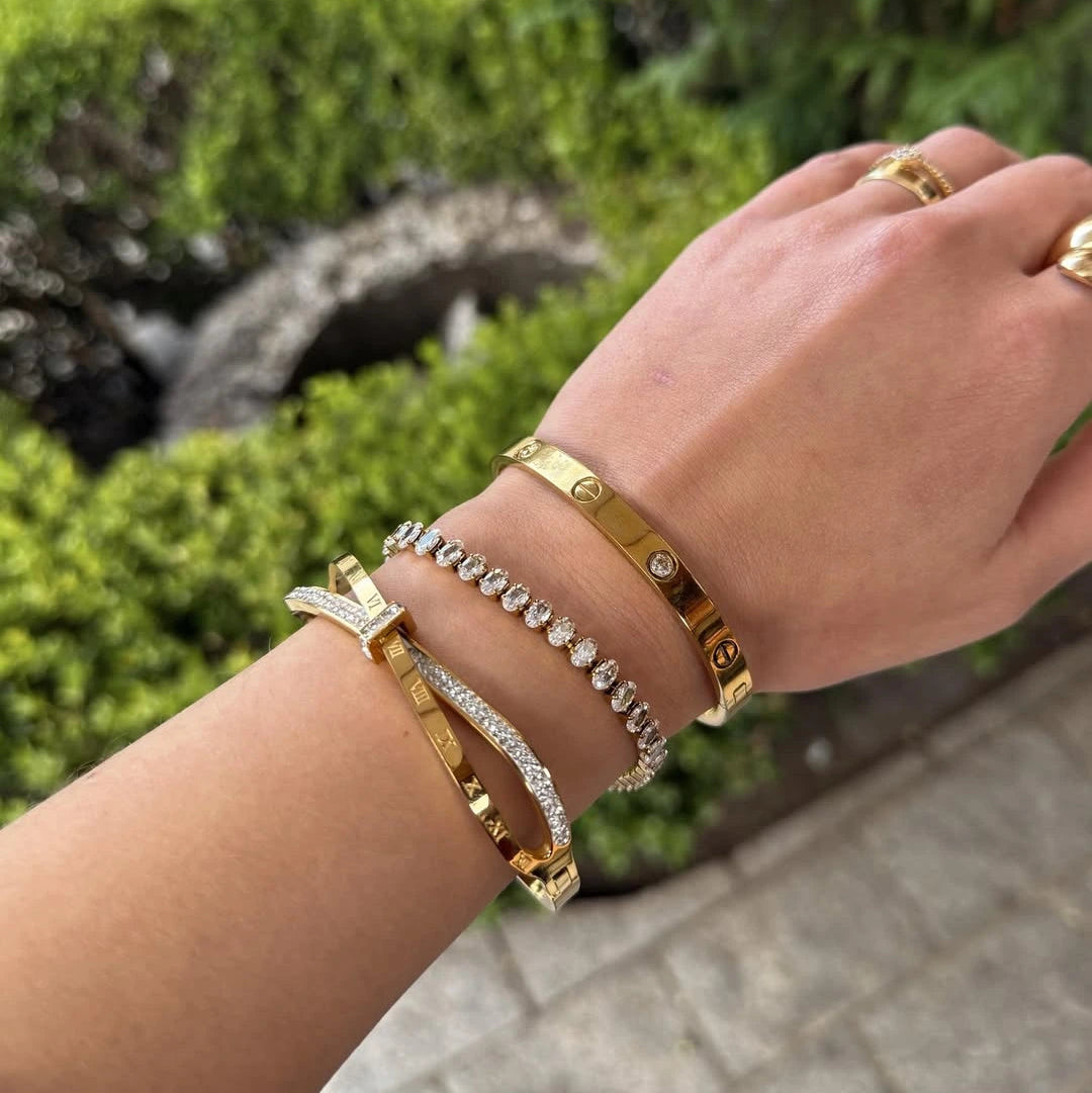 Brazalete Romano con Zirconias - Baño de Oro 18K