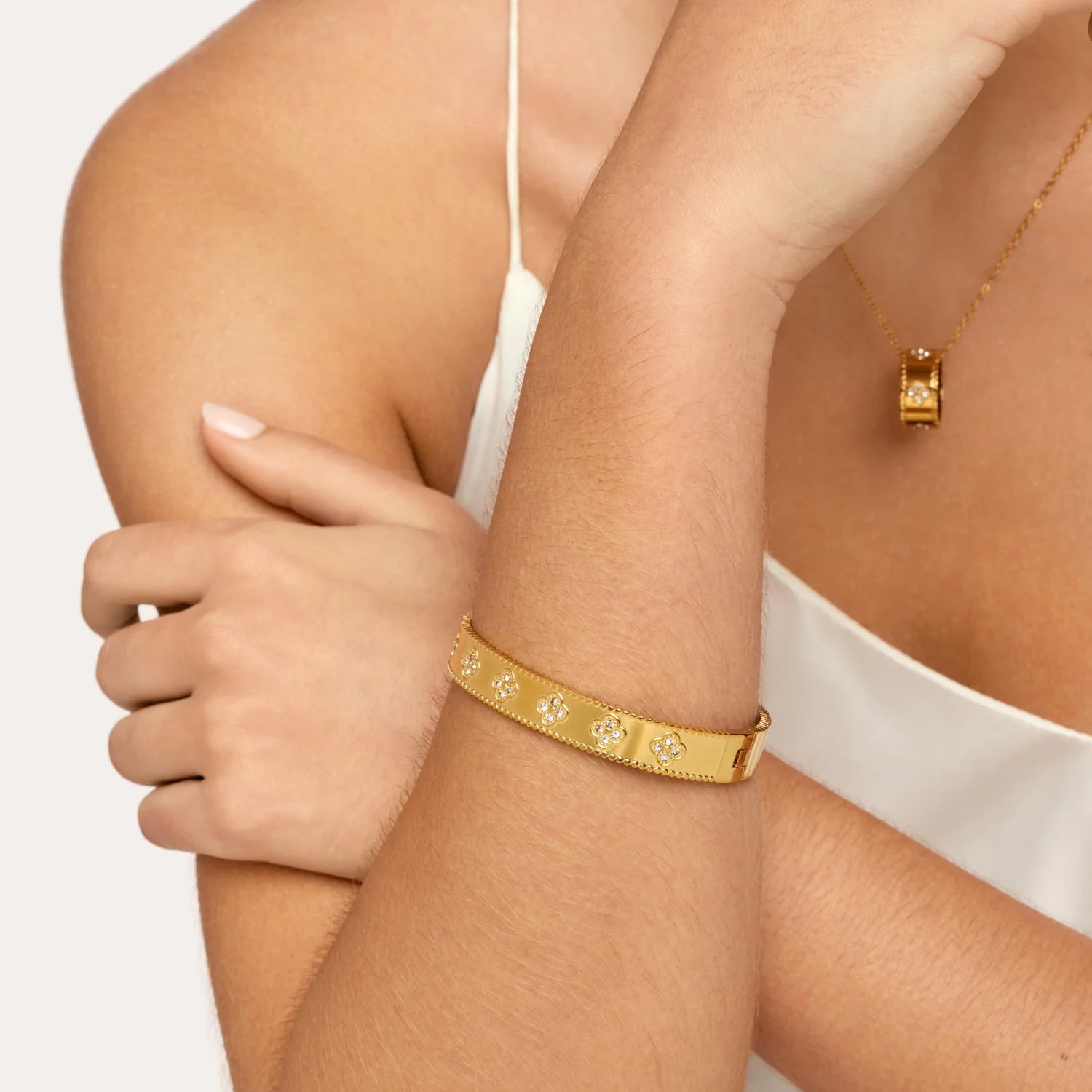Brazalete Venus – Baño de Oro 18K