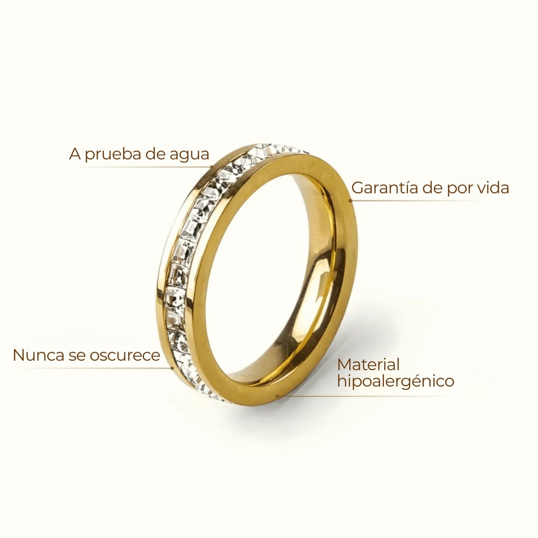 Anillo ZAYA brillante con circonias engastadas, baño de oro 18K; a prueba de agua, no se oscurece, hipoalergénico y con garantía de por vida.