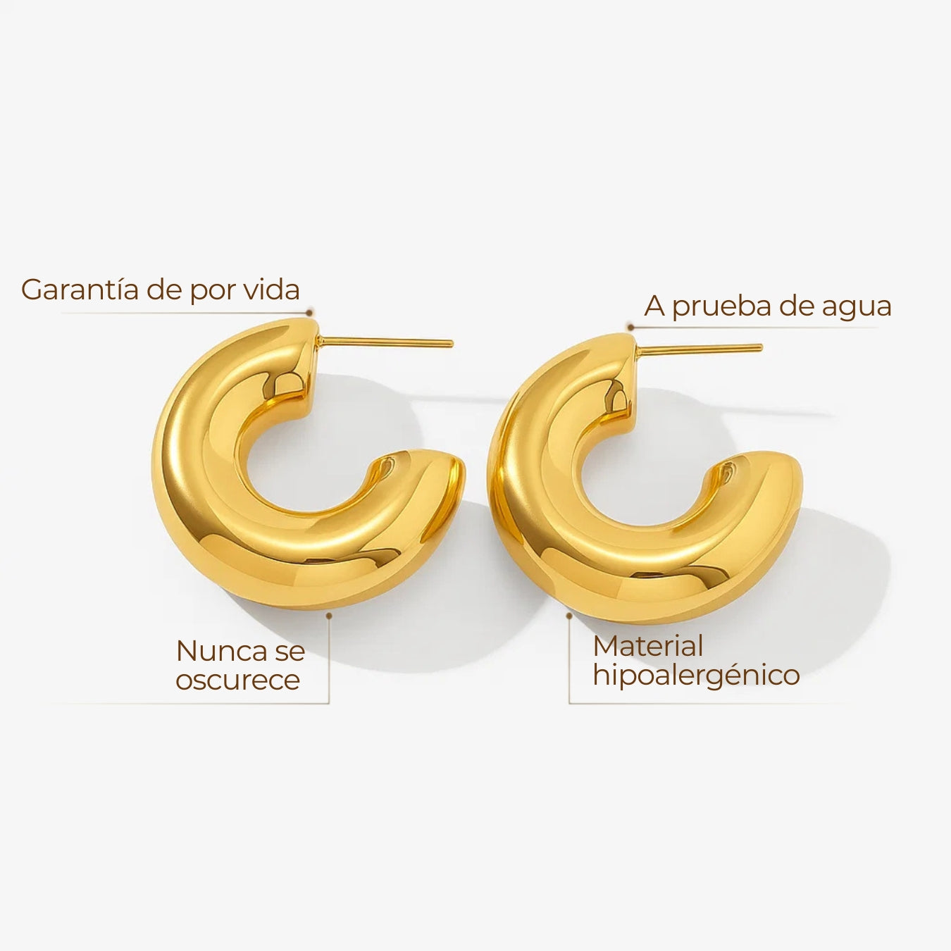 Par de aros argolla gruesos Lola estilo chunky, dorados con acabado espejo, baño de oro 18K sobre acero inoxidable 316L.