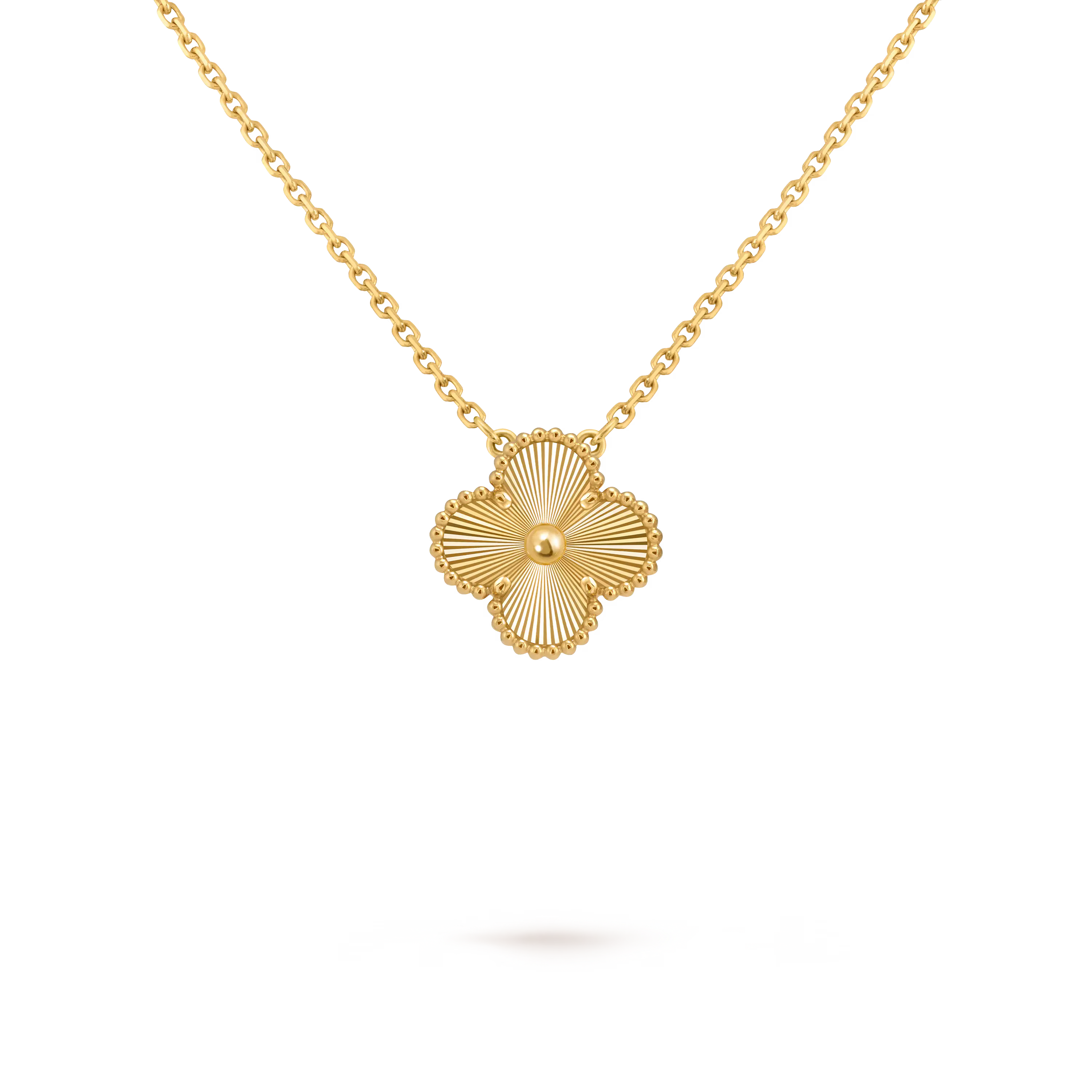 Collar Trébol Dorado Solitario – Baño de Oro 18K