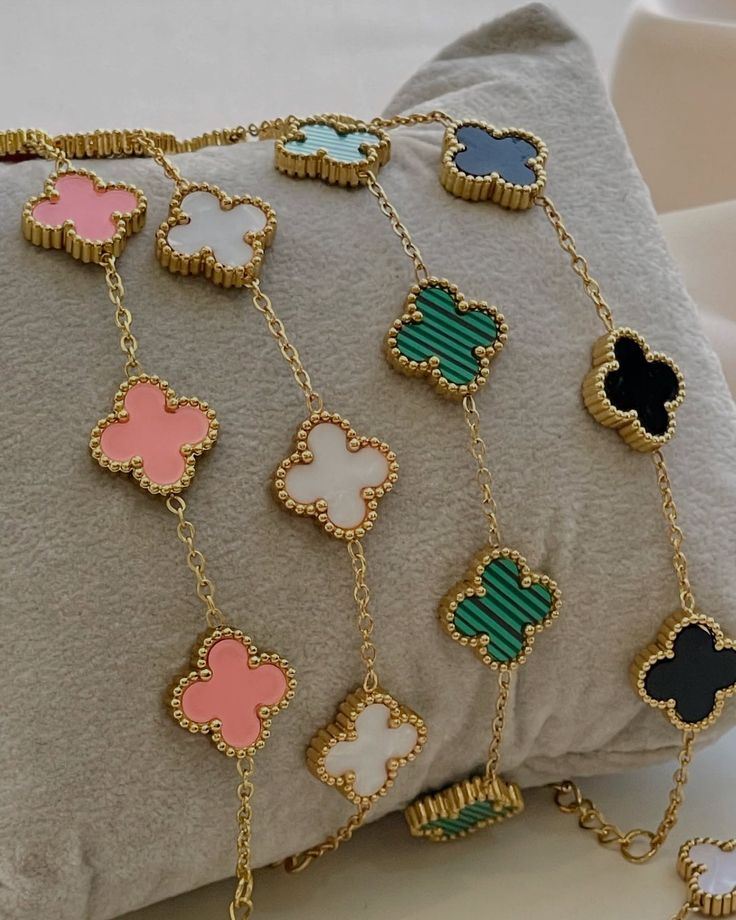 Pulsera Trébol Rosa – Baño de Oro 18K